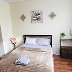 Elegant 4 Bedroom Nearjfk/Lga Airports & Resorts Casino